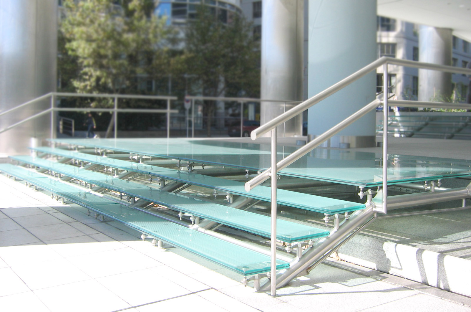 Vidrios que combinan transparencia con alta seguridad